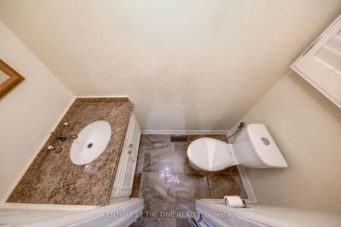 Photo 7 at 27 Pugsley Avenue, Crosby, Richmond Hill