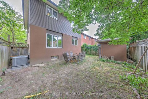 Photo 19 at 27 Pugsley Avenue, Crosby, Richmond Hill