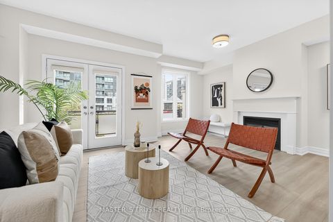 Photo 6 at 27 Beverley Glen Boulevard, Beverley Glen, Vaughan Photo 6 at 27 Beverley Glen Boulevard, Beverley Glen, Vaughan