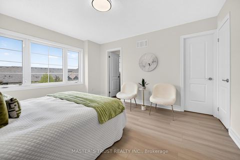 Photo 15 at 27 Beverley Glen Boulevard, Beverley Glen, Vaughan Photo 15 at 27 Beverley Glen Boulevard, Beverley Glen, Vaughan