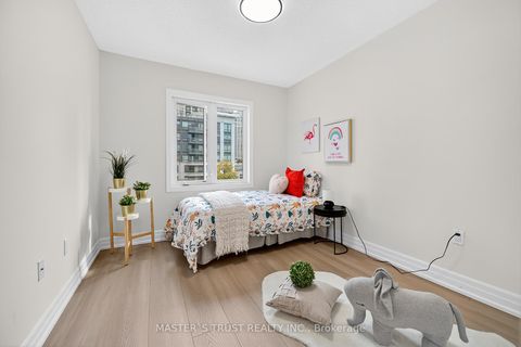 Photo 20 at 27 Beverley Glen Boulevard, Beverley Glen, Vaughan Photo 20 at 27 Beverley Glen Boulevard, Beverley Glen, Vaughan