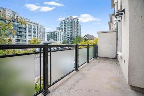 Photo 22 at 27 Beverley Glen Boulevard, Beverley Glen, Vaughan Photo 22 at 27 Beverley Glen Boulevard, Beverley Glen, Vaughan