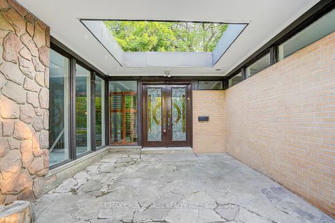 Photo 5 at 53 Forest Grove Drive, Bayview Village, Toronto