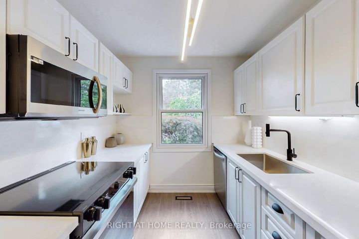 Photo 13 at 203 Thoms Crescent, Central Newmarket, Newmarket
