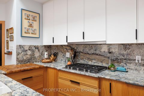 Photo 12 at Upper - 52 Wineva Avenue, The Beaches, Toronto