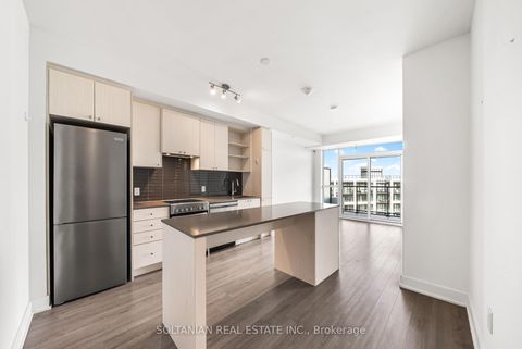 Photo 2 at 810 - 50 George Butchart Drive, CFB, Toronto