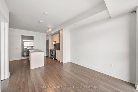 Photo 6 at 810 - 50 George Butchart Drive, CFB, Toronto