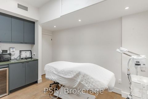 Photo 28 at 1656 Queen Street W, Roncesvalles, Toronto Photo 28 at 1656 Queen Street W, Roncesvalles, Toronto