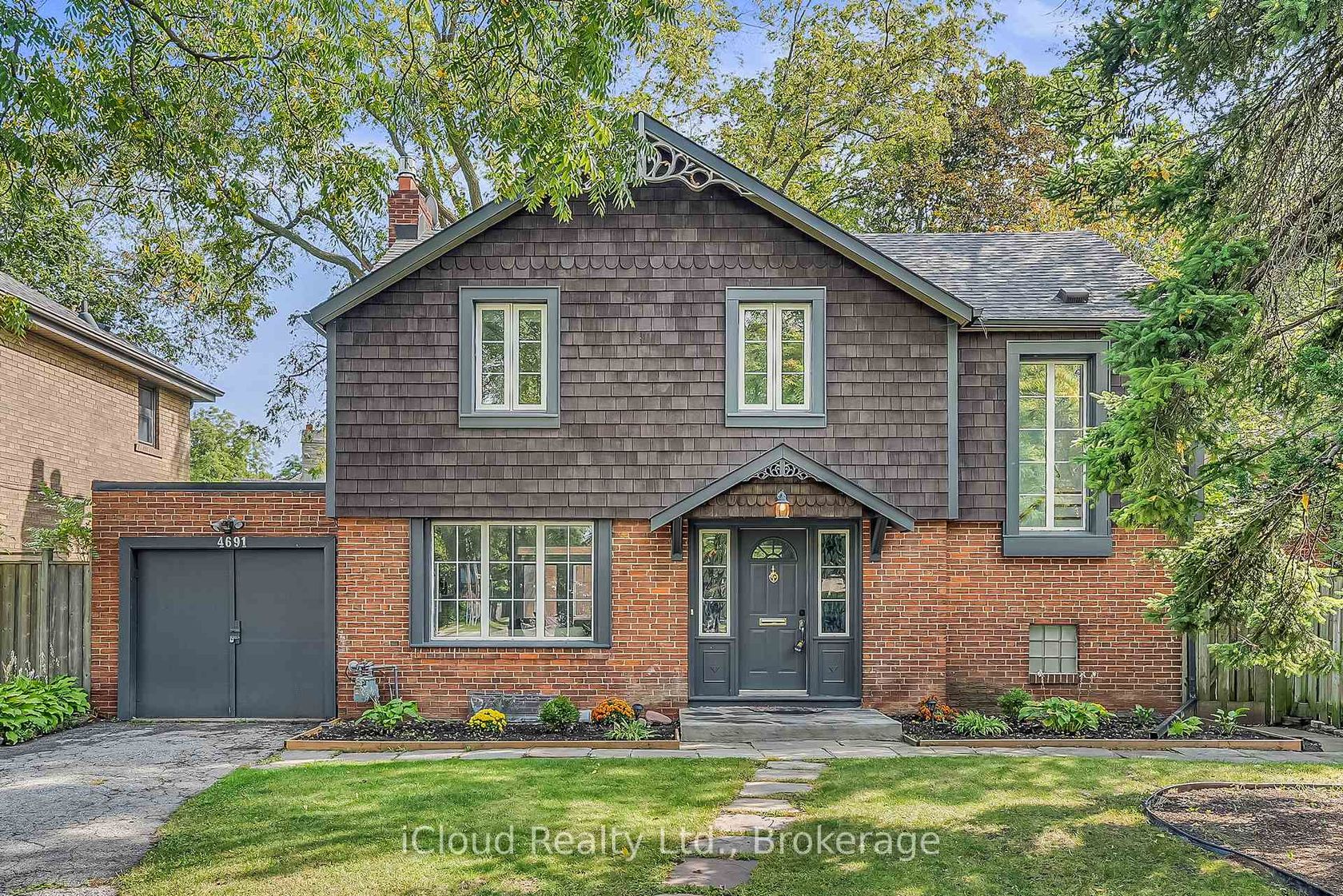 4691 Dundas Street W, Kingsway South, Toronto 