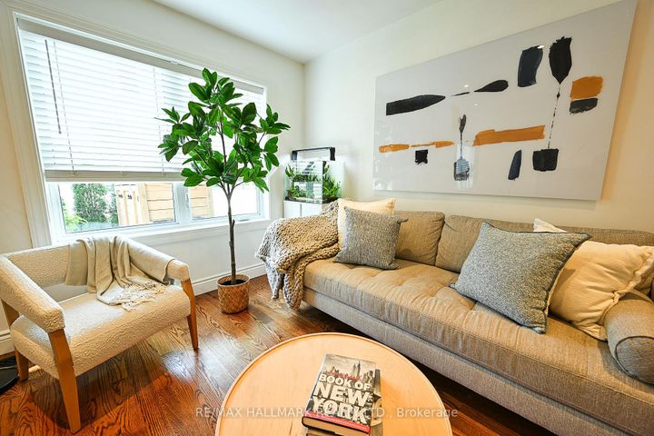Photo 4 at 3318 Bathurst Street, Lawrence, Toronto