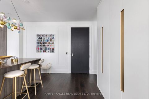 Photo 3 at 805 - 151 Avenue Road, Annex, Toronto