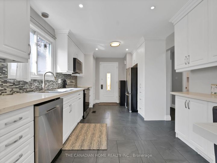 Photo 6 at 517 Ortono Avenue, Lakeview, Oshawa