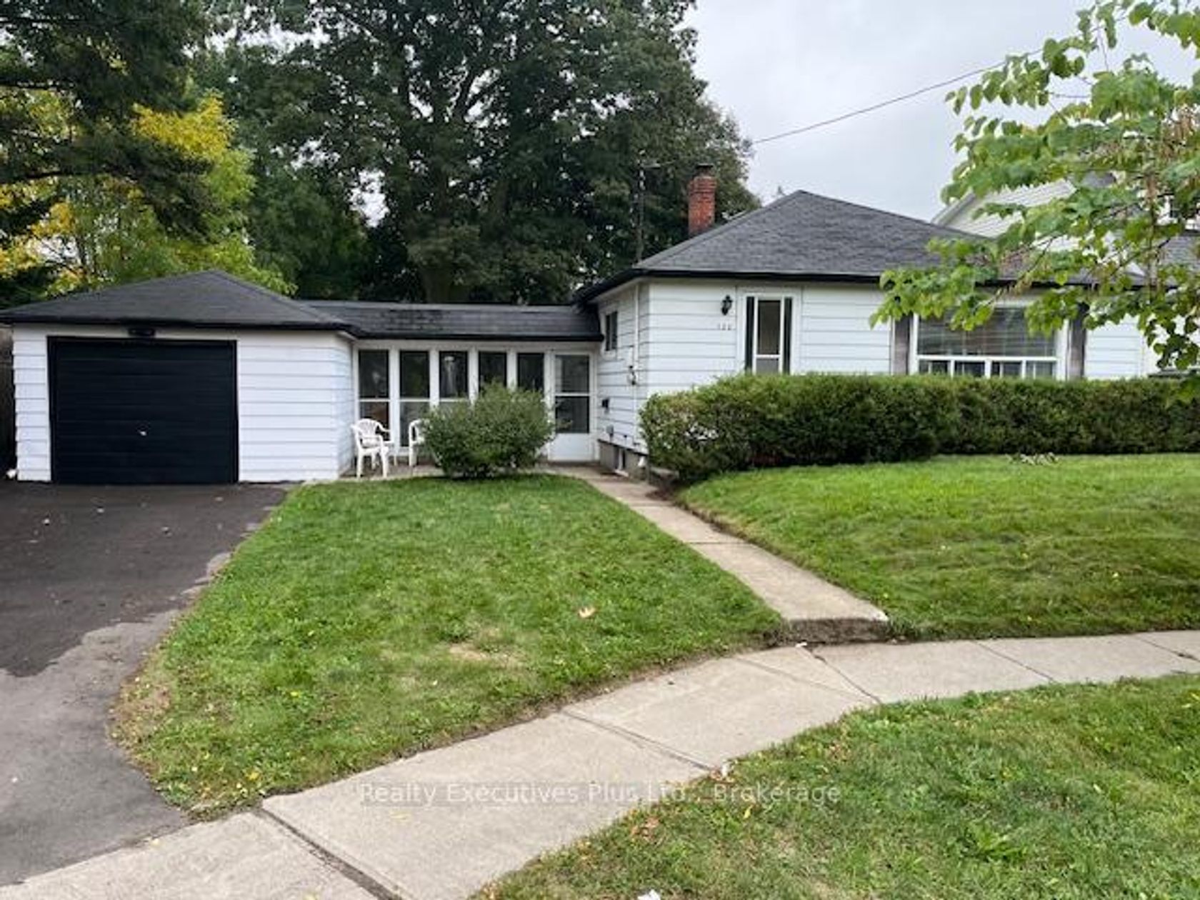 122 Hawthorne Road, CO Central, Oakville 