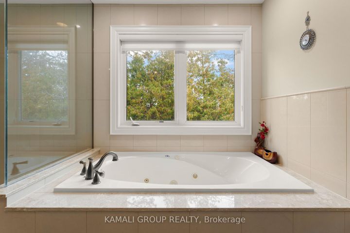 Photo 24 at 12 San Antonio Court, Oak Ridges, Richmond Hill