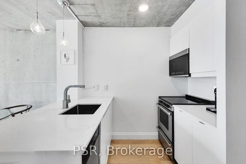 Photo 3 at 511 - 954 King Street W, Niagara, Toronto