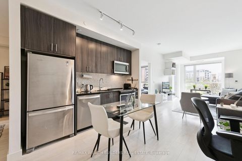 Photo 7 at 202 - 150 Sabina Drive, GO Glenorchy, Oakville