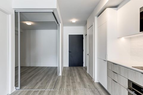 Photo 12 at 522 - 28 Eastern Avenue, Moss Park, Toronto