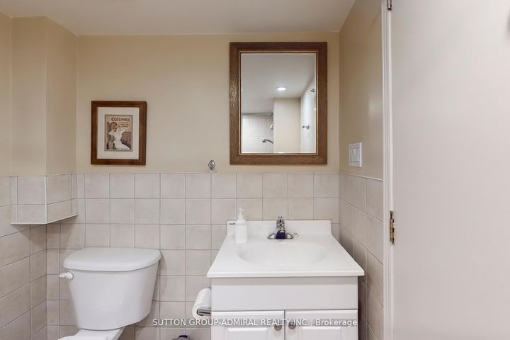 Photo 25 at 46 Merrylynn Drive, North Richvale, Richmond Hill