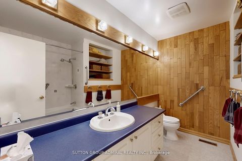 Photo 18 at 46 Merrylynn Drive, North Richvale, Richmond Hill