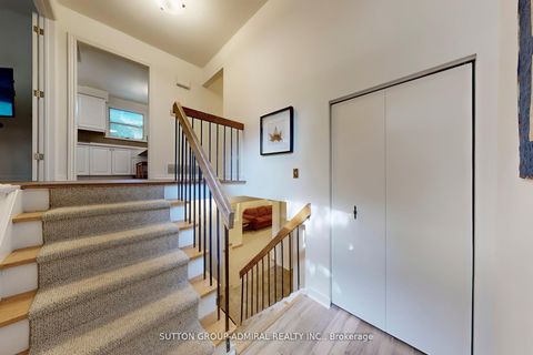 Photo 21 at 46 Merrylynn Drive, North Richvale, Richmond Hill