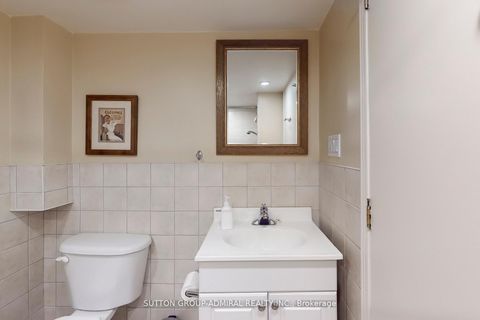 Photo 25 at 46 Merrylynn Drive, North Richvale, Richmond Hill