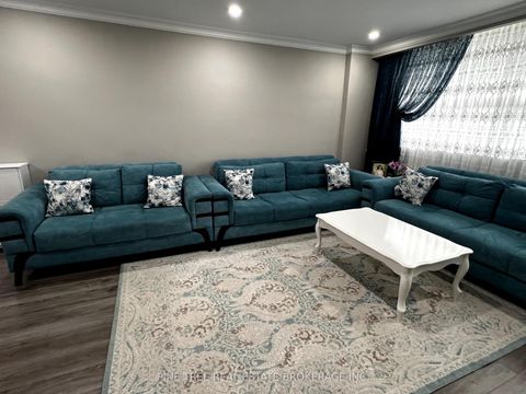 Photo 9 at 816 - 80 Grandravine Drive, York University Heights, Toronto