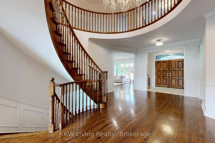 Photo 4 at 34 Glenarden Crescent, Bayview Hill, Richmond Hill