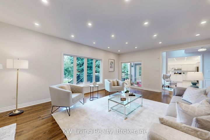Photo 9 at 34 Glenarden Crescent, Bayview Hill, Richmond Hill