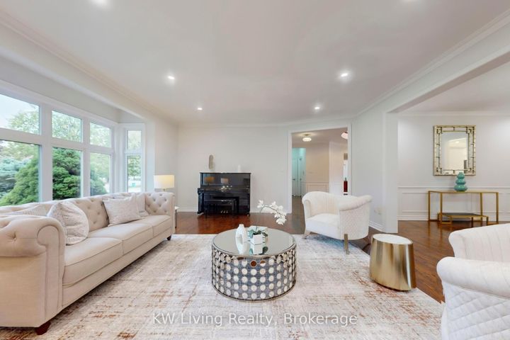 Photo 12 at 34 Glenarden Crescent, Bayview Hill, Richmond Hill