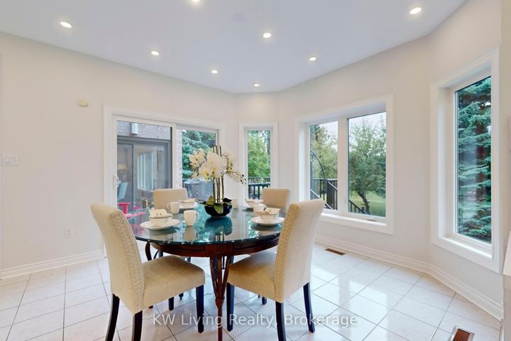 Photo 15 at 34 Glenarden Crescent, Bayview Hill, Richmond Hill