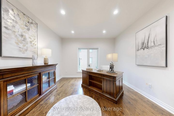 Photo 18 at 34 Glenarden Crescent, Bayview Hill, Richmond Hill