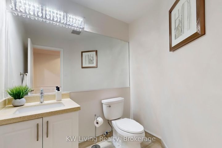Photo 22 at 34 Glenarden Crescent, Bayview Hill, Richmond Hill