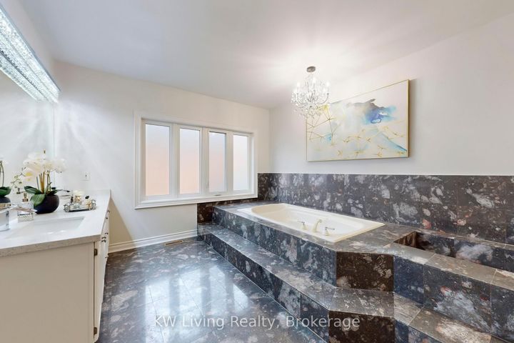 Photo 27 at 34 Glenarden Crescent, Bayview Hill, Richmond Hill