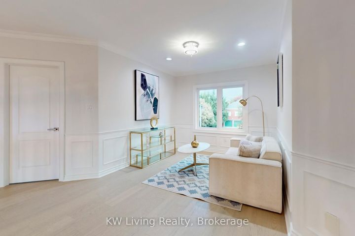 Photo 34 at 34 Glenarden Crescent, Bayview Hill, Richmond Hill