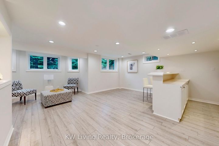 Photo 38 at 34 Glenarden Crescent, Bayview Hill, Richmond Hill