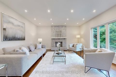 Photo 8 at 34 Glenarden Crescent, Bayview Hill, Richmond Hill