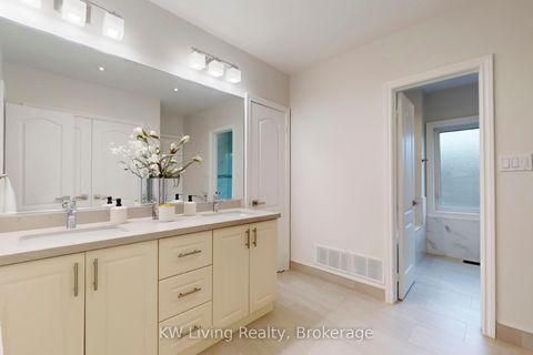 Photo 31 at 34 Glenarden Crescent, Bayview Hill, Richmond Hill