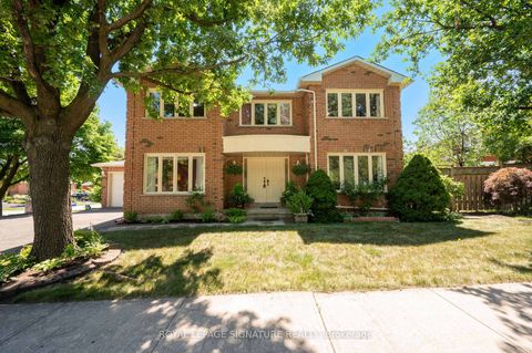 Photo 2 at 2921 Caradoc Lane, CV Clearview, Oakville