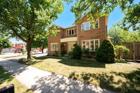 Photo 9 at 2921 Caradoc Lane, CV Clearview, Oakville