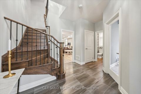 Photo 3 at 63 Laval Street, Vellore Village, Vaughan