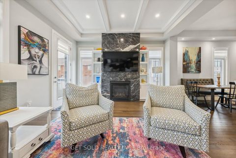 Photo 13 at 63 Laval Street, Vellore Village, Vaughan