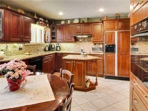 Photo 5 at 12 Eldorado Court, York University Heights, Toronto