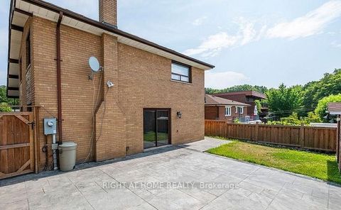 Photo 11 at 12 Eldorado Court, York University Heights, Toronto
