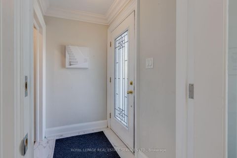 Photo 4 at 775 Millwood Road, Leaside, Toronto