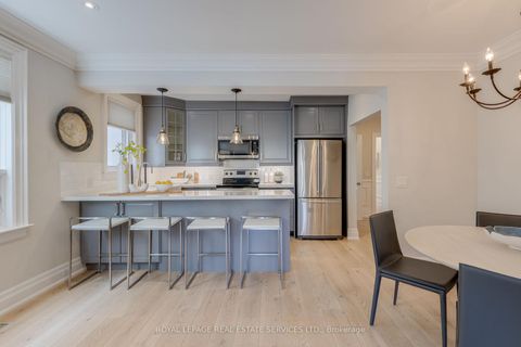 Photo 10 at 775 Millwood Road, Leaside, Toronto