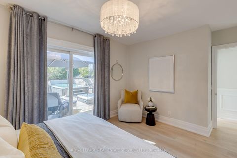 Photo 20 at 775 Millwood Road, Leaside, Toronto