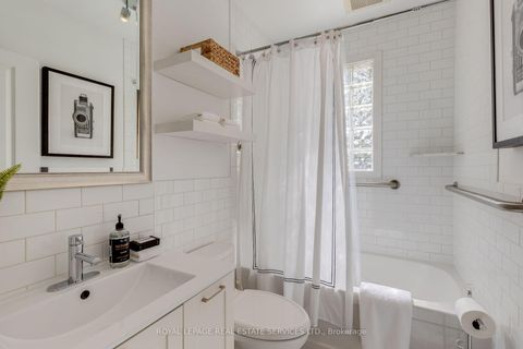 Photo 21 at 775 Millwood Road, Leaside, Toronto