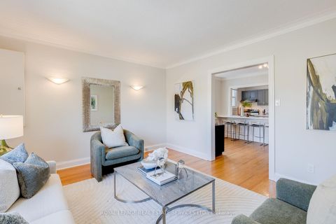 Photo 32 at 775 Millwood Road, Leaside, Toronto