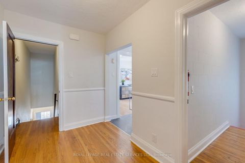Photo 33 at 775 Millwood Road, Leaside, Toronto
