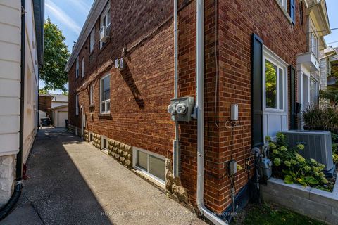 Photo 49 at 775 Millwood Road, Leaside, Toronto